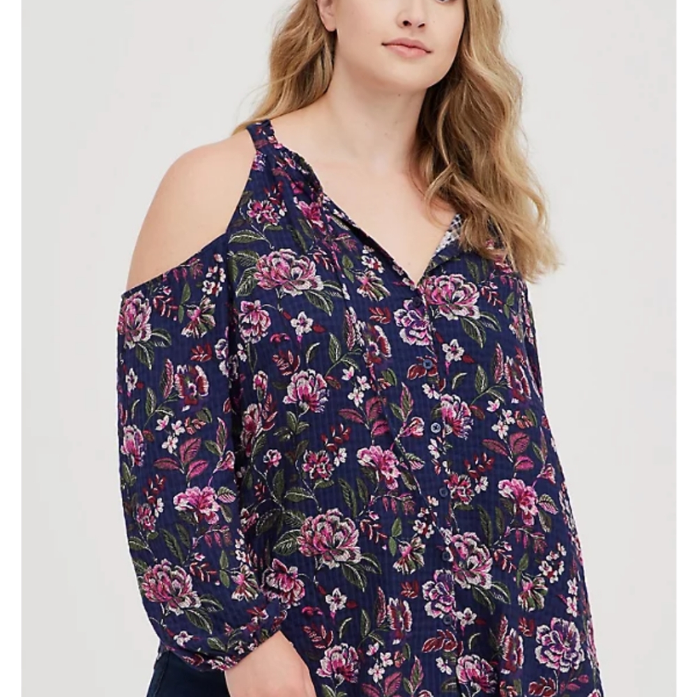 Torrid cold shoulder blue floral blouse size 6